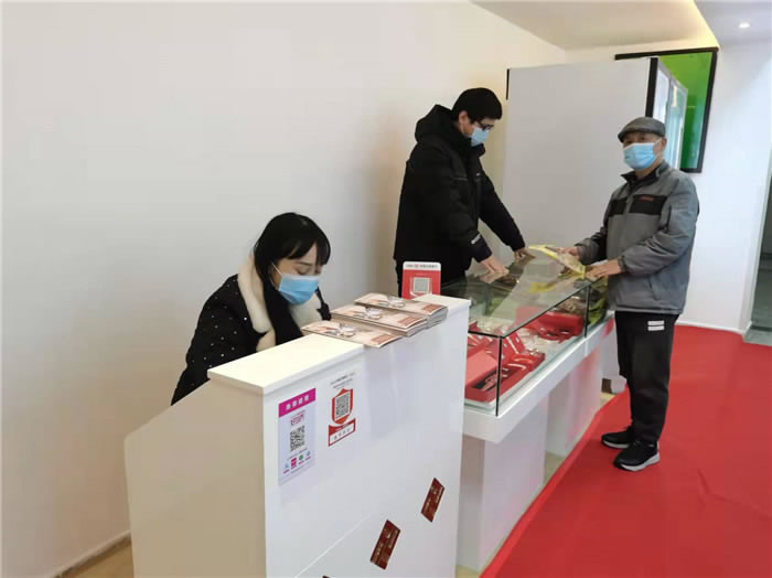 四川中青旅綿陽(yáng)分社、綿陽(yáng)市中旅假日旅行社、綿陽(yáng)自來(lái)文化傳播有限公司24H自助售貨服務(wù)盛大開(kāi)業(yè)