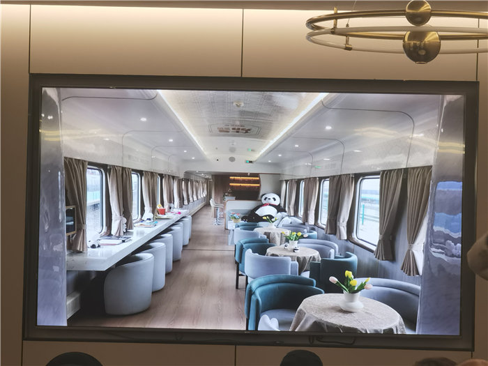 綿陽(yáng)中旅假日旅行社2025年?yáng)|北熊貓專(zhuān)列分享會(huì )